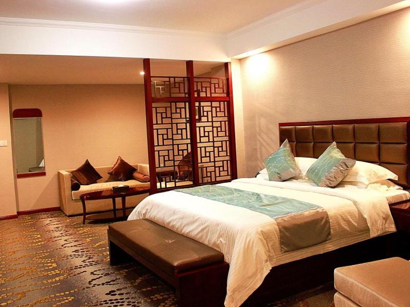 Greentree Inn Jiangxi Jindezhen People Square Jindin Business Hotel Jingdezhen Dış mekan fotoğraf